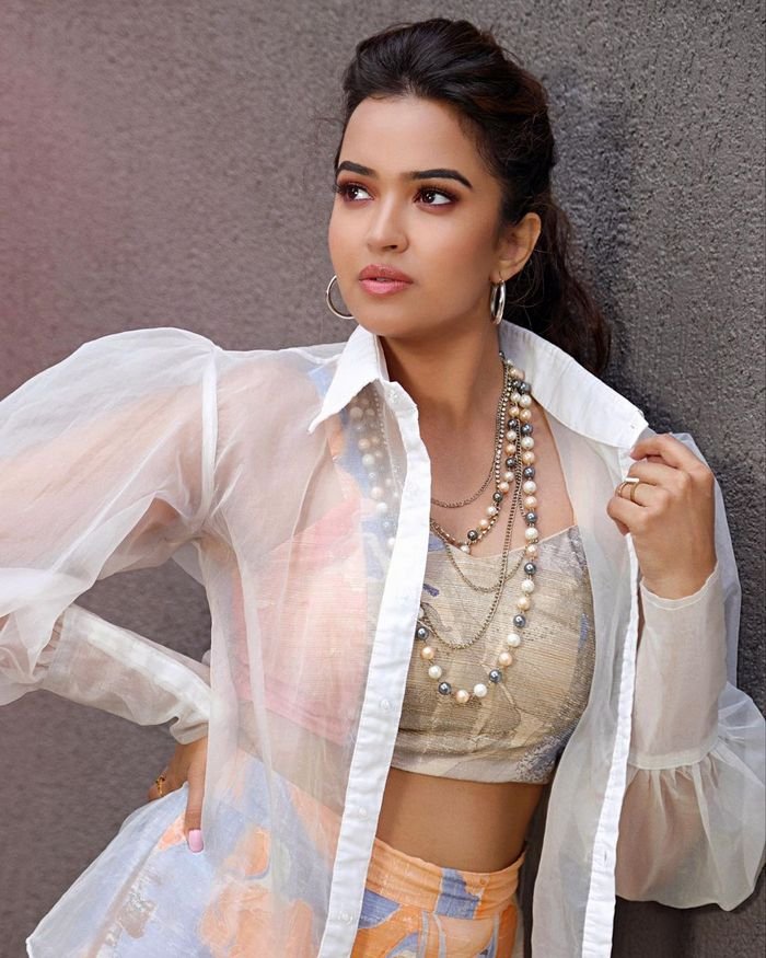 pujita ponnada 8